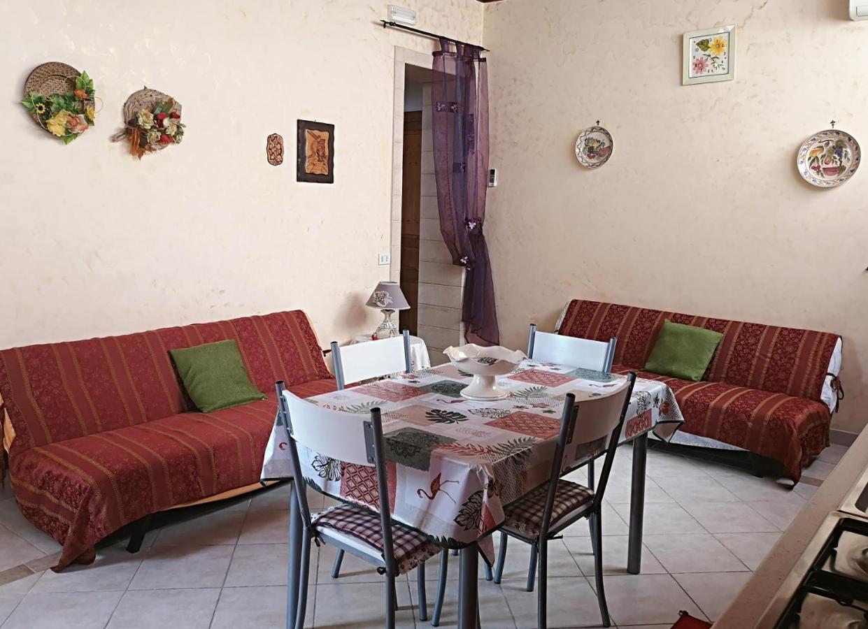 La Casina Di Vanni - Casa Vacanza Nel Cuore Del Salento Arnesano Exterior photo